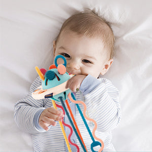 MotriToy™ | Jouet à tirer en silicone UFO Montessori pour bébé