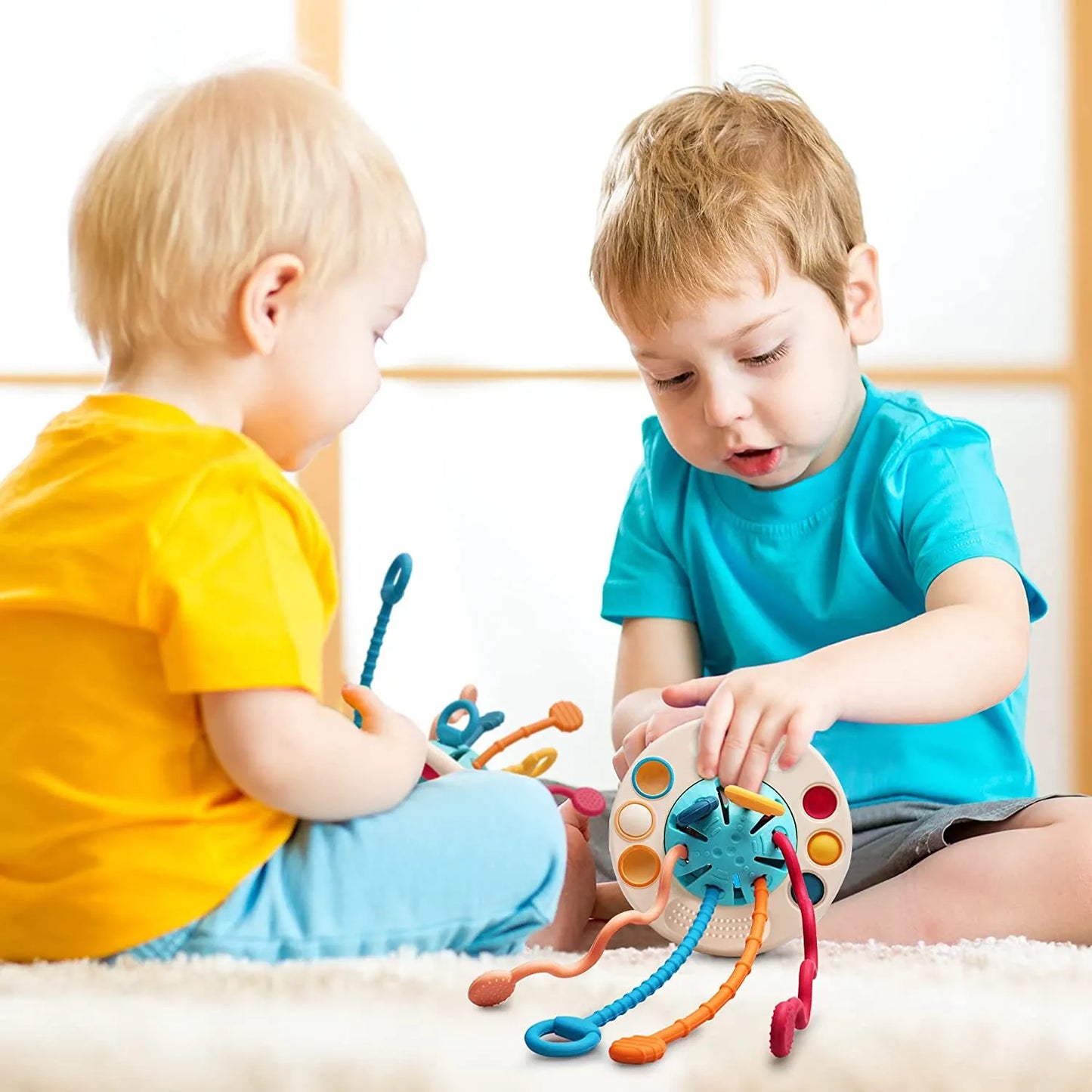 MotriToy™ | Jouet à tirer en silicone UFO Montessori pour bébé