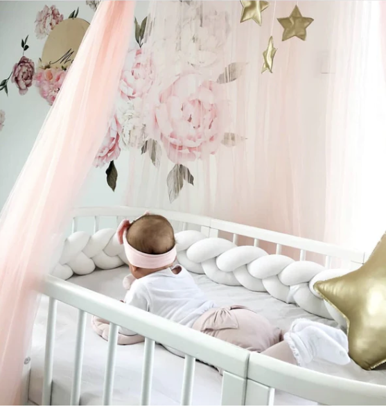 Tour de lit en coton tressé pour bébé ComfortSafe™